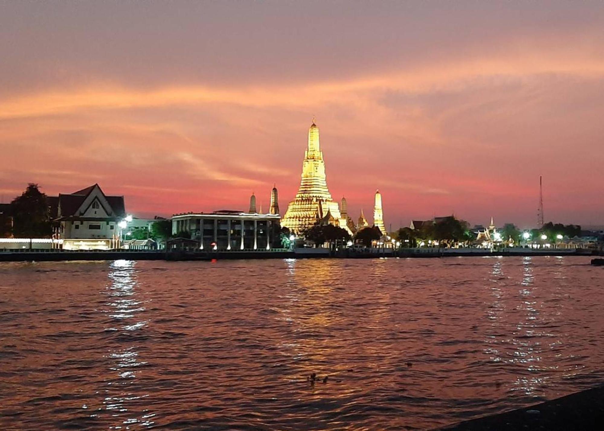Chaiwat Hostel Bangkok Buitenkant foto