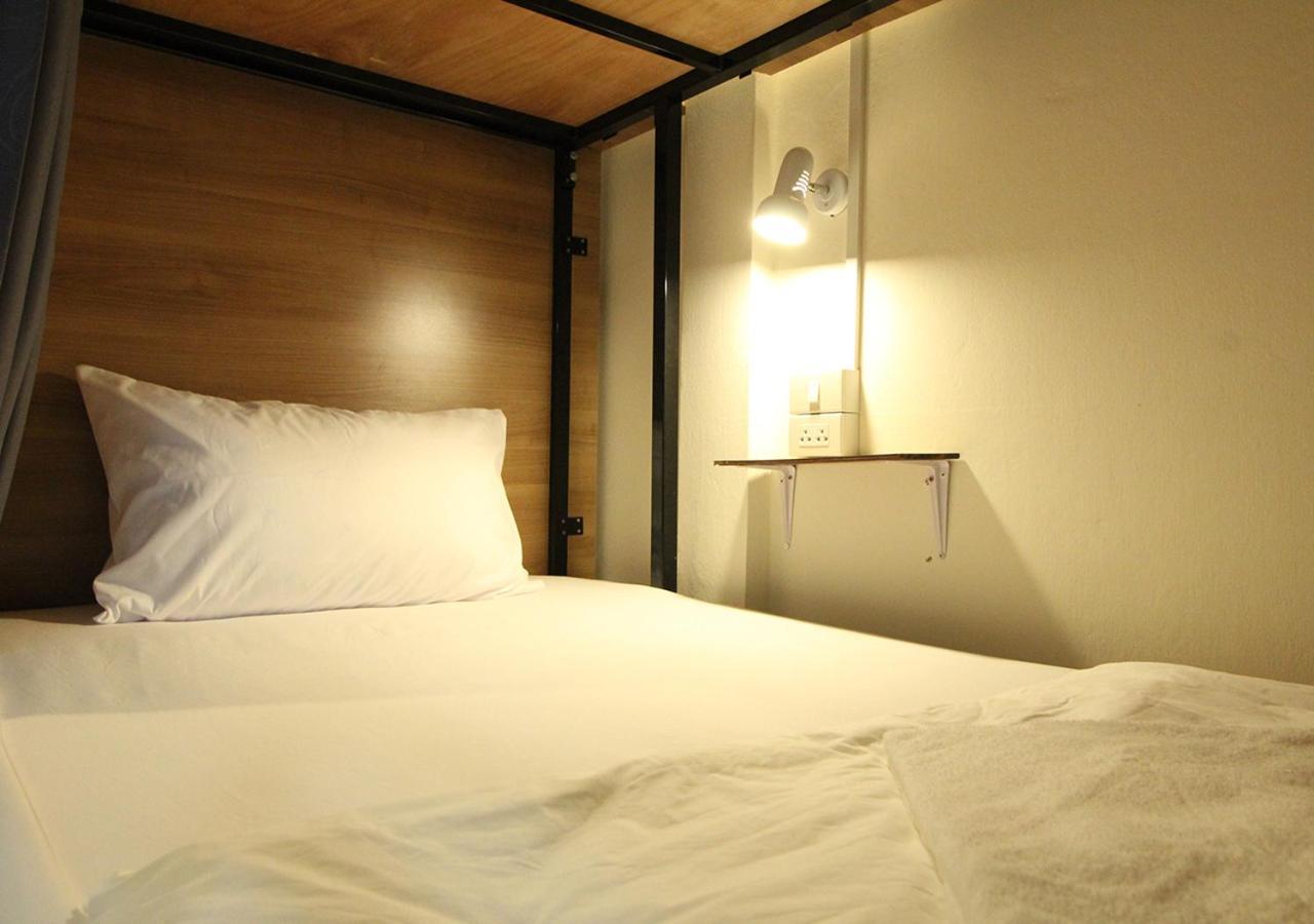Chaiwat Hostel Bangkok Buitenkant foto