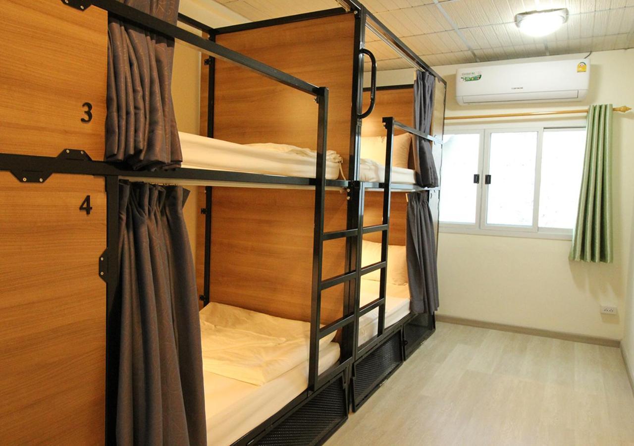 Chaiwat Hostel Bangkok Buitenkant foto