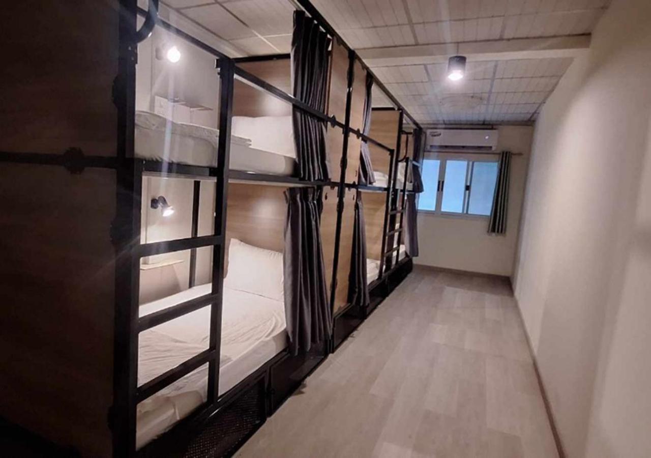 Chaiwat Hostel Bangkok Buitenkant foto