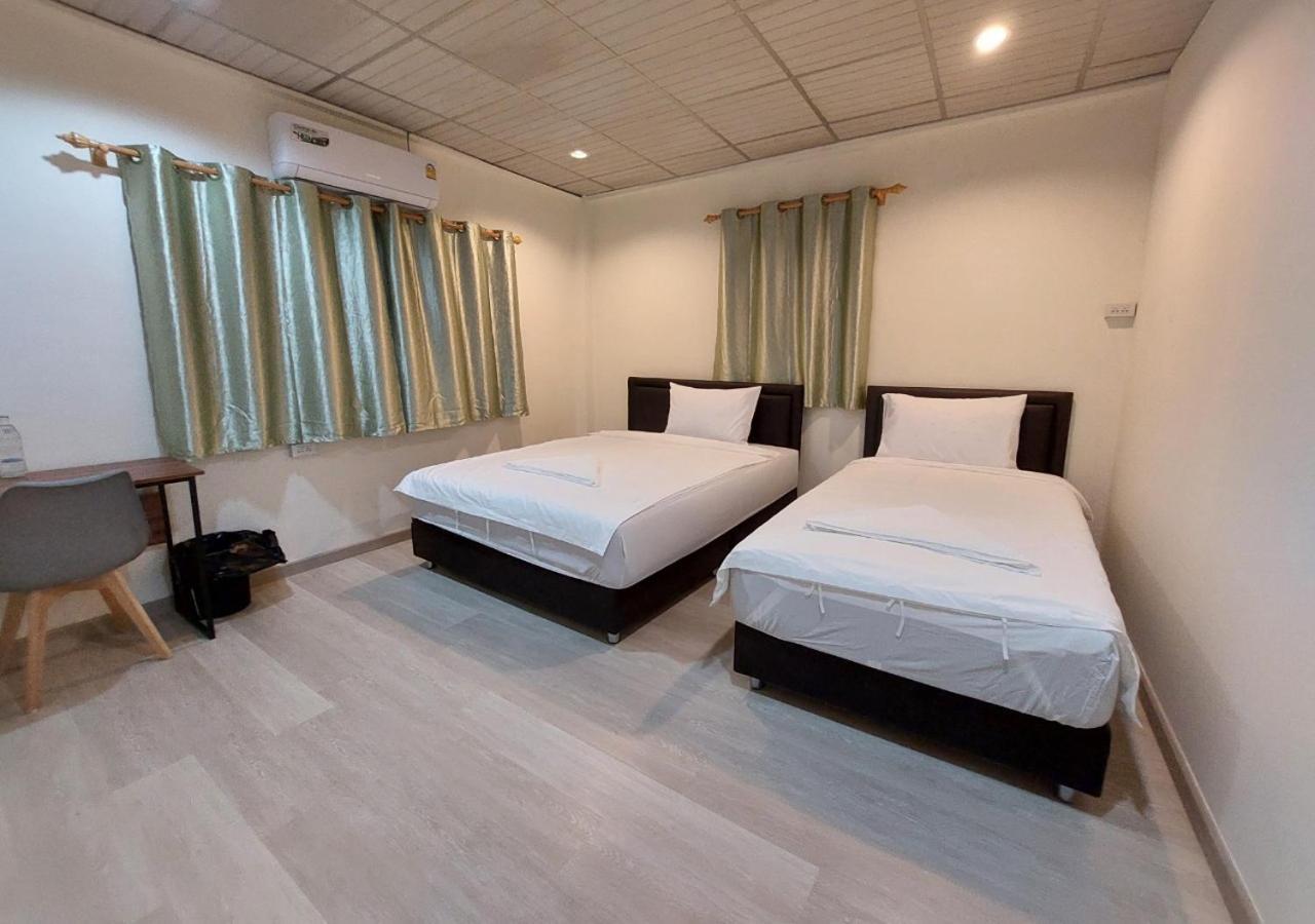 Chaiwat Hostel Bangkok Buitenkant foto
