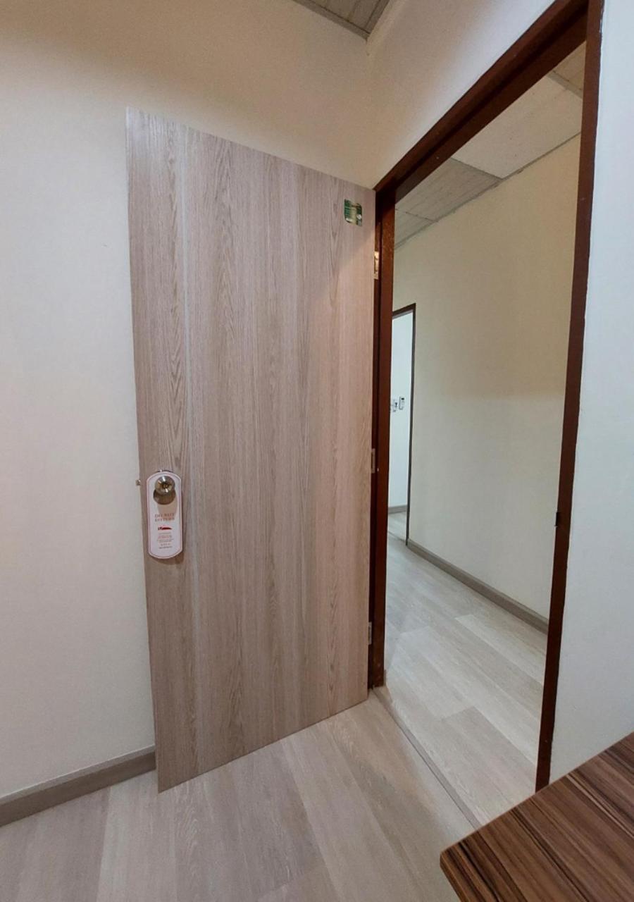 Chaiwat Hostel Bangkok Buitenkant foto