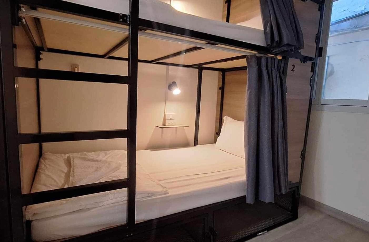 Chaiwat Hostel Bangkok Buitenkant foto